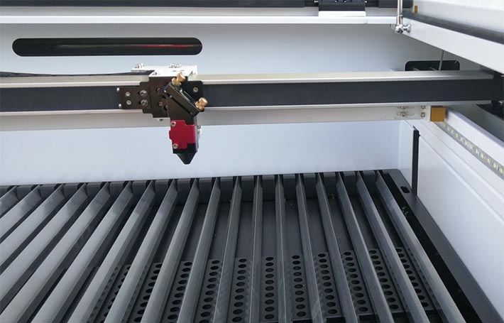 Aeon Mira 9 CO2 laser cutter blade table